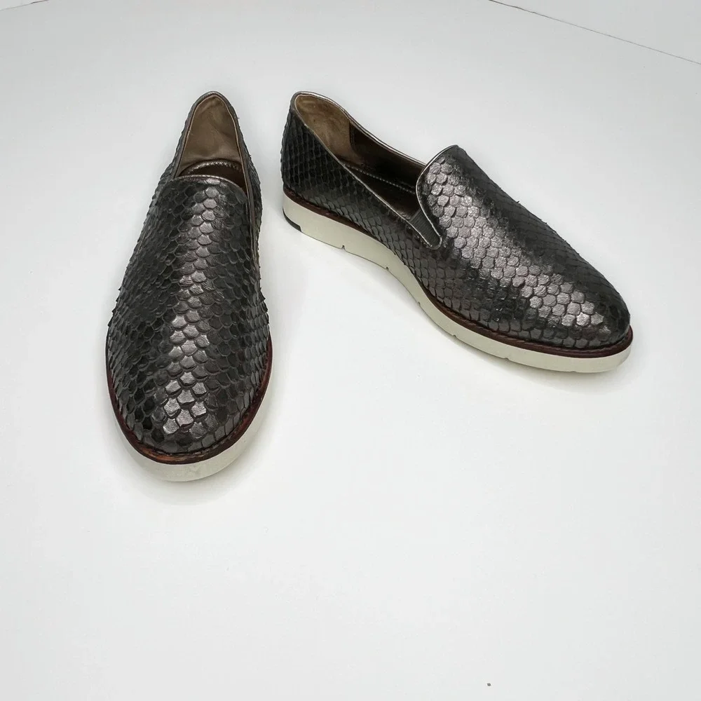 JOHNSTON &‎ MURPHY Embossed Slip on Leather Loafers 9
